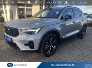 Volvo XC40 2025