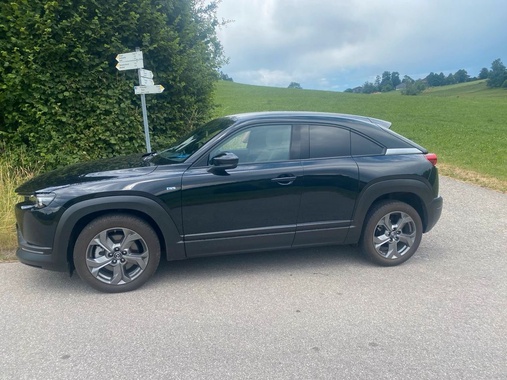 Mazda MX-30 2023