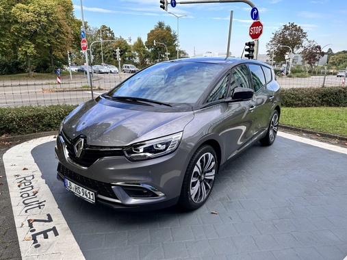 Renault Grand Scenic 2023