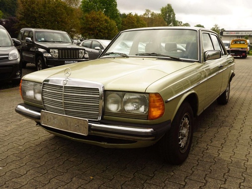 Mercedes-Benz 230 1984