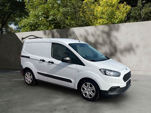 Ford Transit Courier 2020