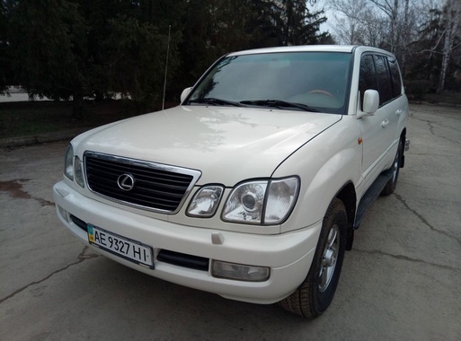 Lexus LX 2002
