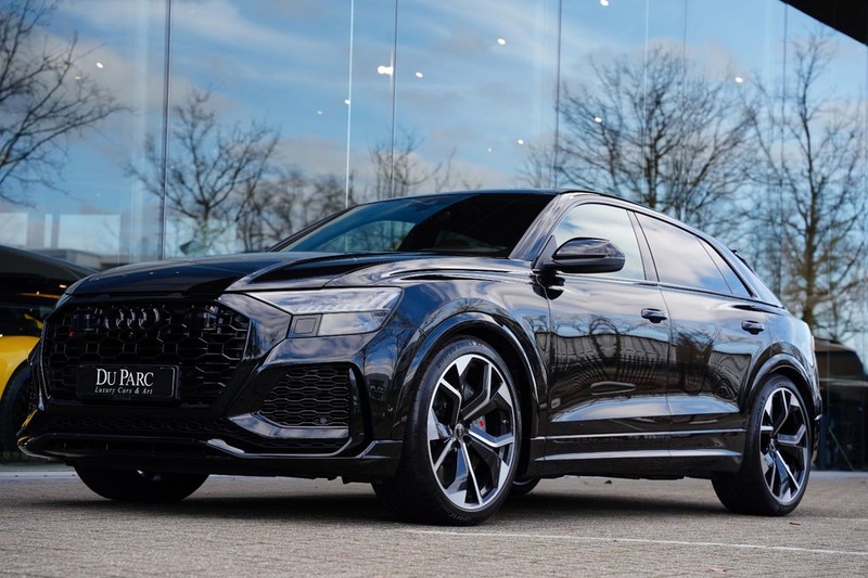 Audi RSQ8
