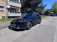 Lexus UX 2021