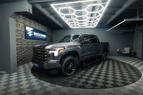 Toyota Tundra 2023