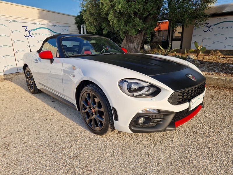 Abarth 124 Spider
