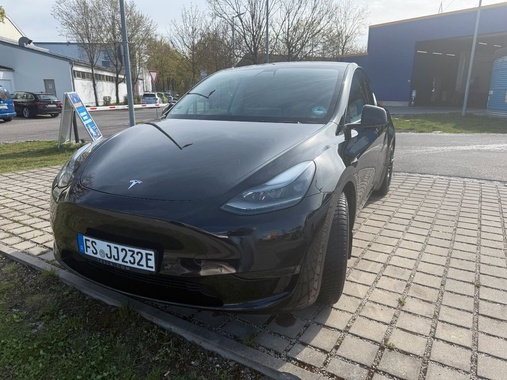 Tesla Model Y 2022