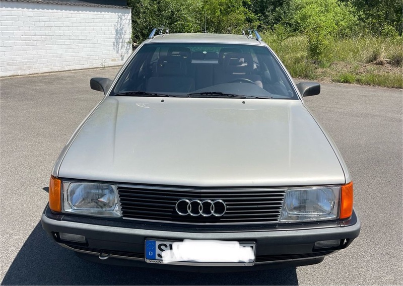 Audi 100