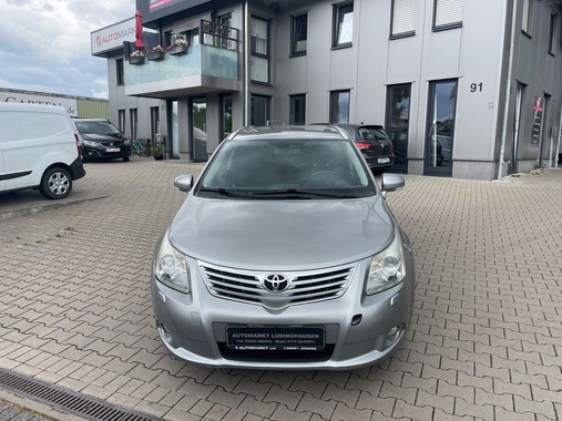 Toyota Avensis 2010