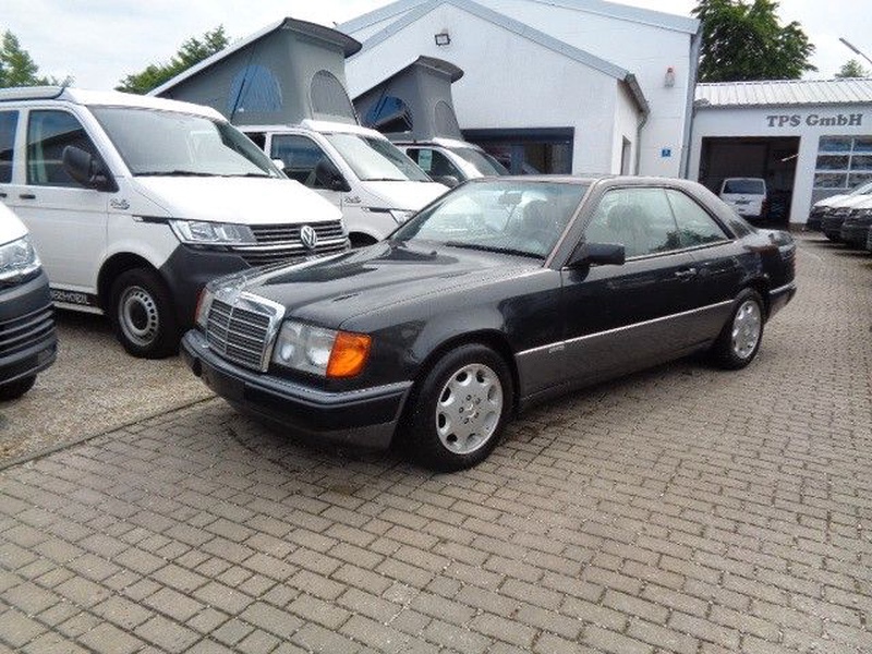Mercedes-Benz 300