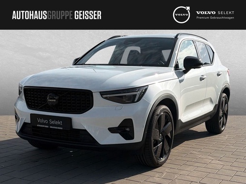 Volvo XC40 2025