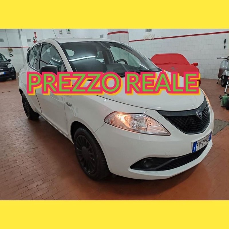Lancia Ypsilon