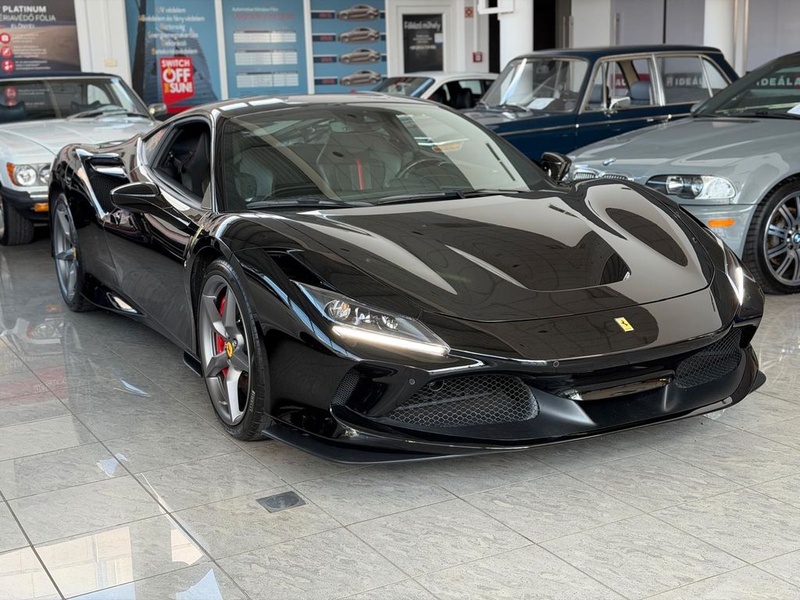 Ferrari F8