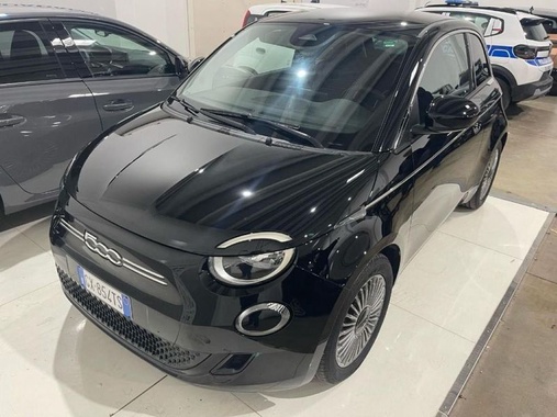 Fiat 500 2025
