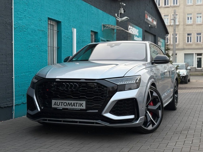 Audi RSQ8