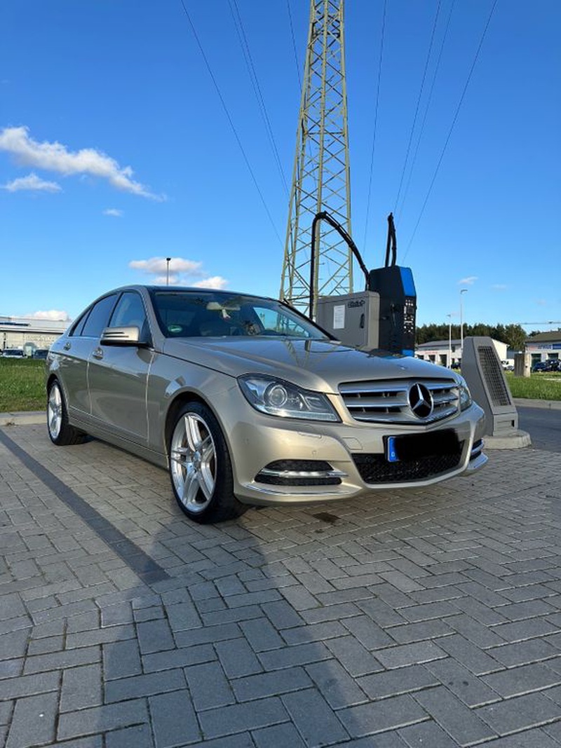 Mercedes-Benz C-Class