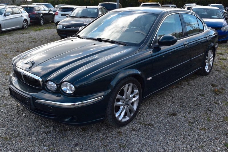 Jaguar X-TYPE