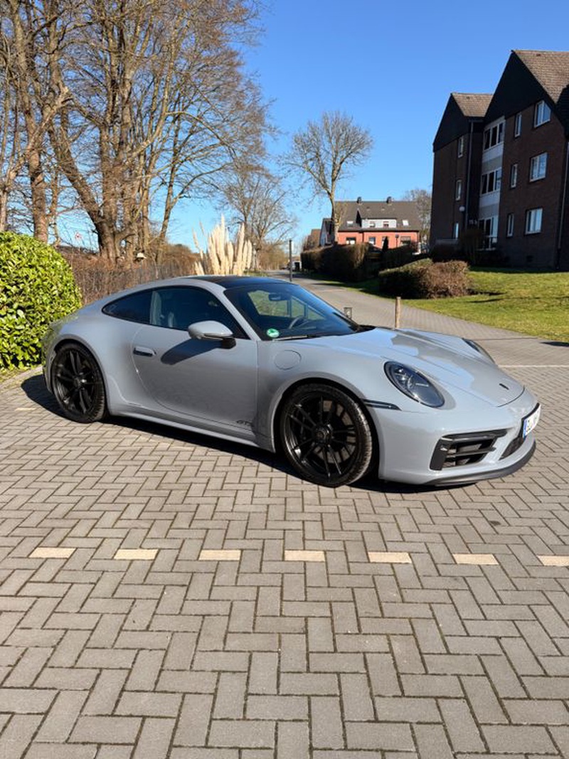 Porsche 992