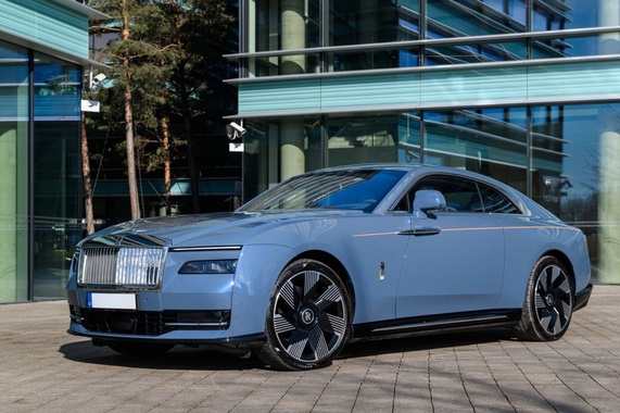 Rolls-Royce Spectre 2024