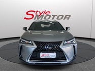 Lexus UX 2021