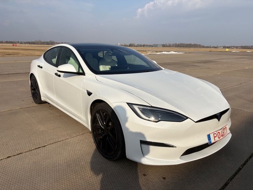 Tesla Model S 2023