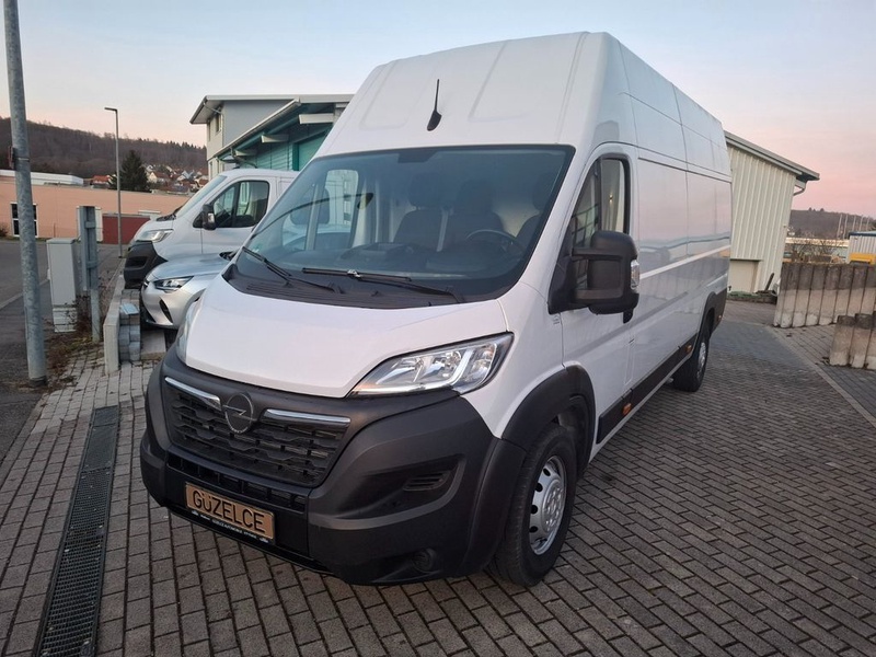 Opel Movano