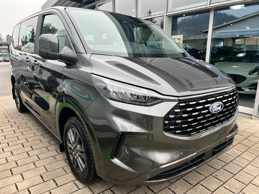 Ford Tourneo Custom 2025