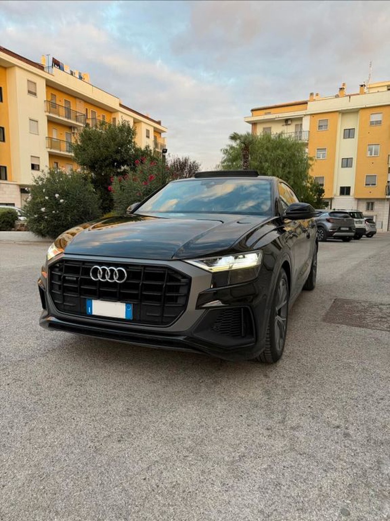 Audi Q8