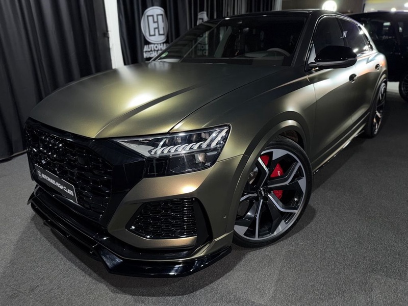 Audi RSQ8