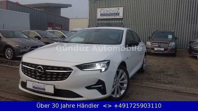 Opel Insignia 2022