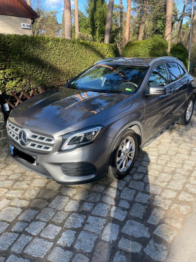 Mercedes-Benz GLA-Class