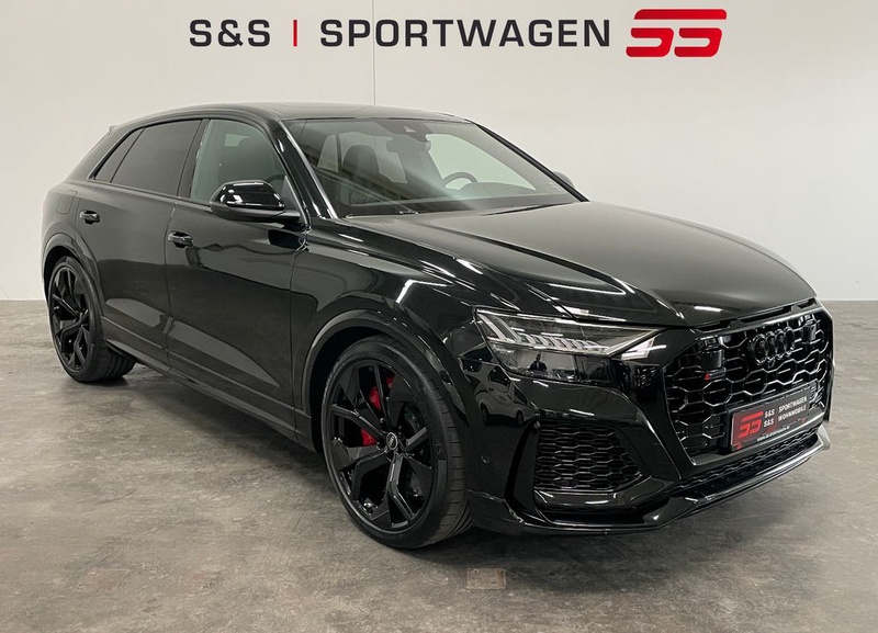 Audi RSQ8