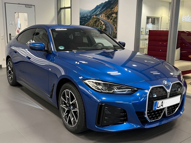 BMW i4