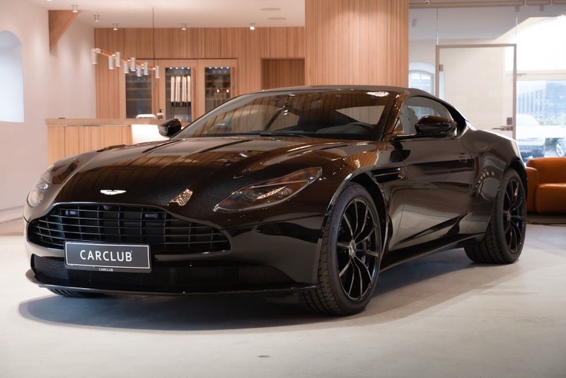 Aston Martin DB11
