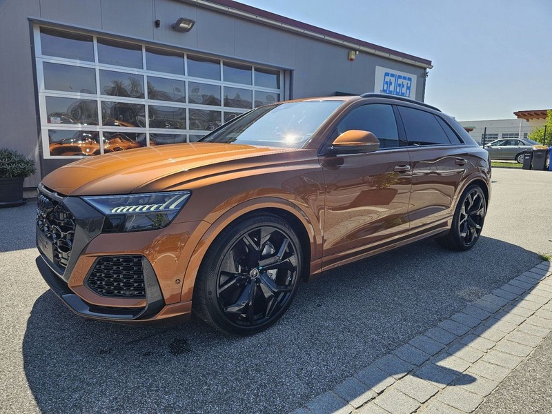 Audi RSQ8