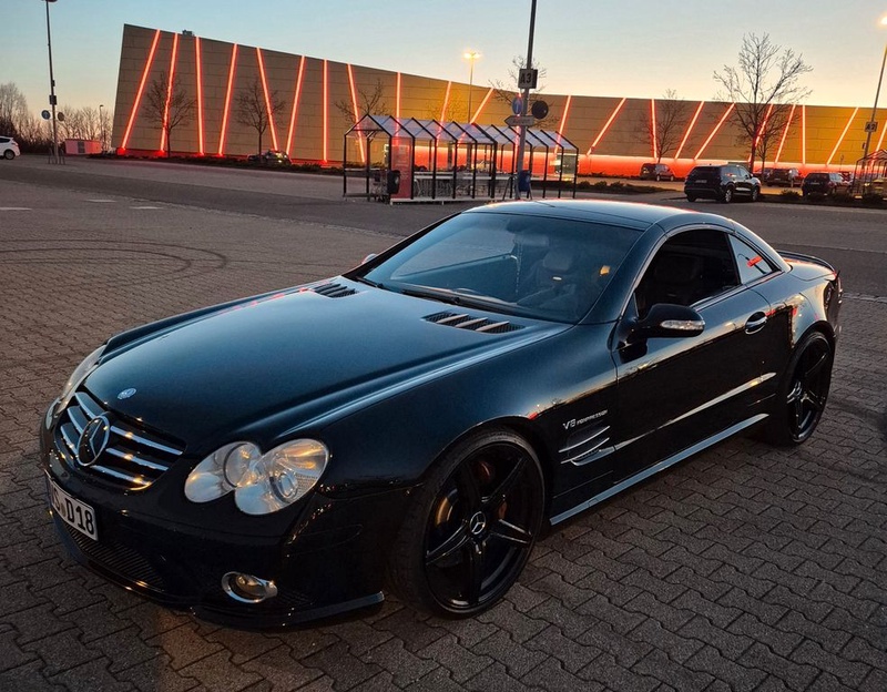 Mercedes-Benz SL-Class