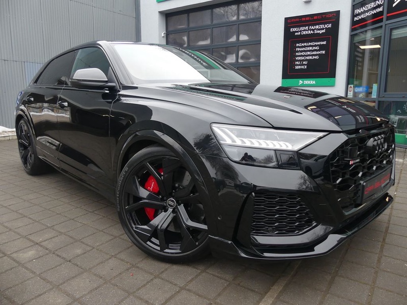 Audi RSQ8