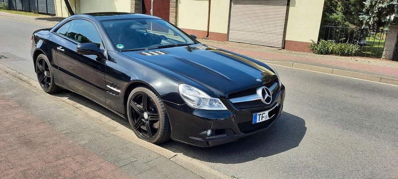 Mercedes-Benz SL-Class