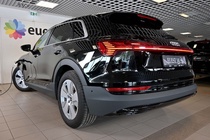 Audi e-tron 2023