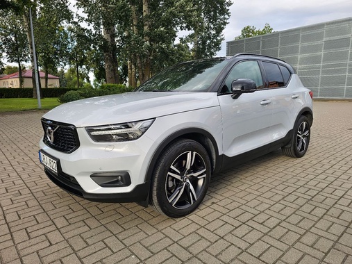 Volvo XC40 2021