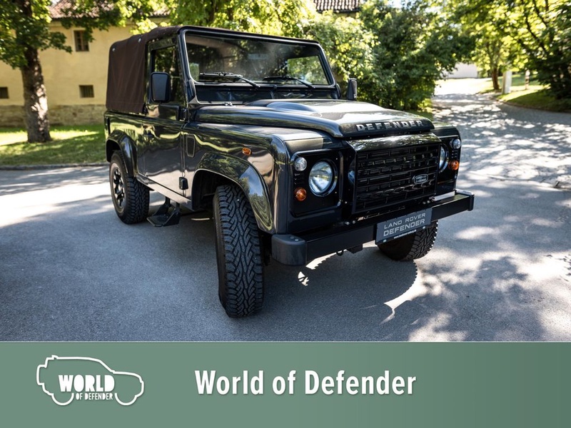 Land Rover Defender