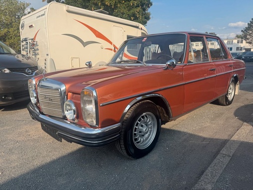 Mercedes-Benz 220 1972
