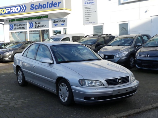 Opel Omega 2002