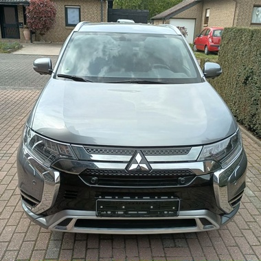 Mitsubishi Outlander 2020