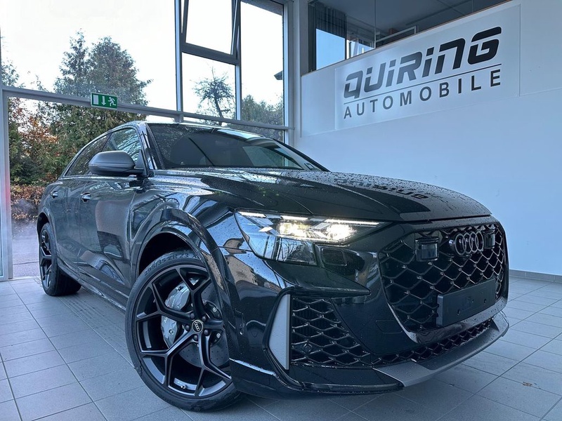 Audi RSQ8