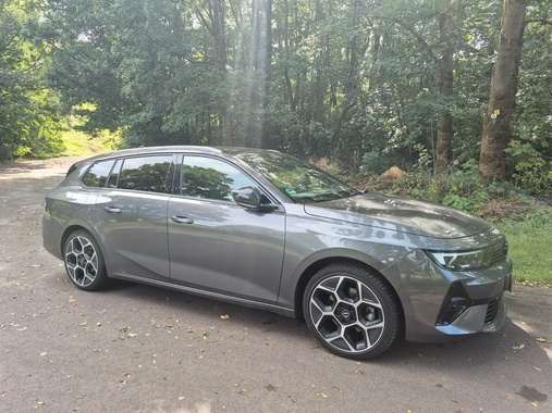 Opel Astra 2023