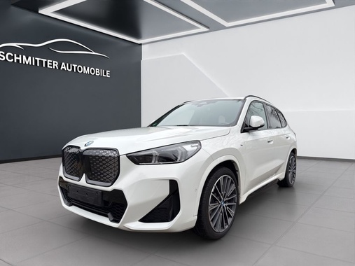 BMW iX1 2024