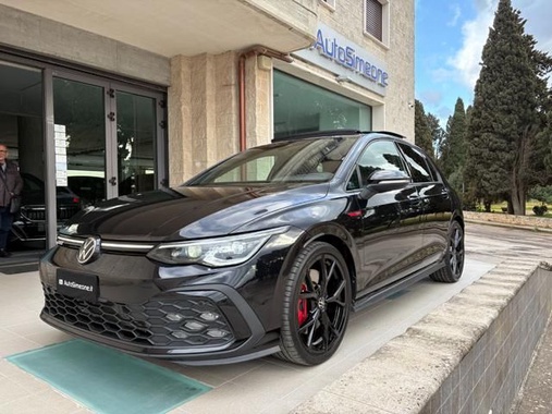 Volkswagen Golf 2024