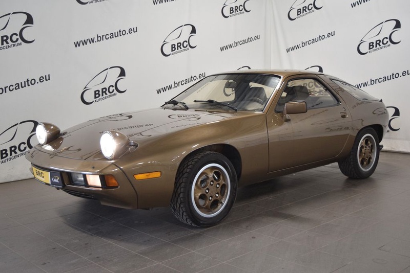 Porsche 928