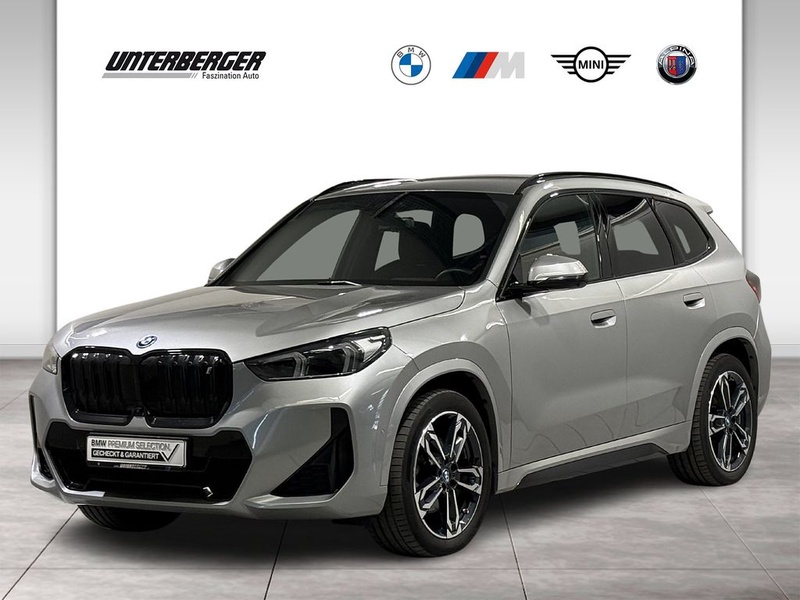 BMW iX1